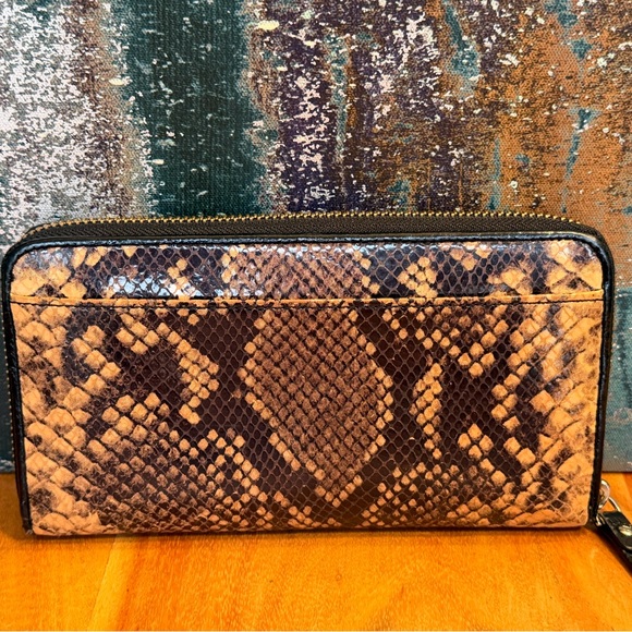 Kate Spade New York Snakeskin Embossed Continental Zip Wallet – Tan/Black - Picture 3 of 14